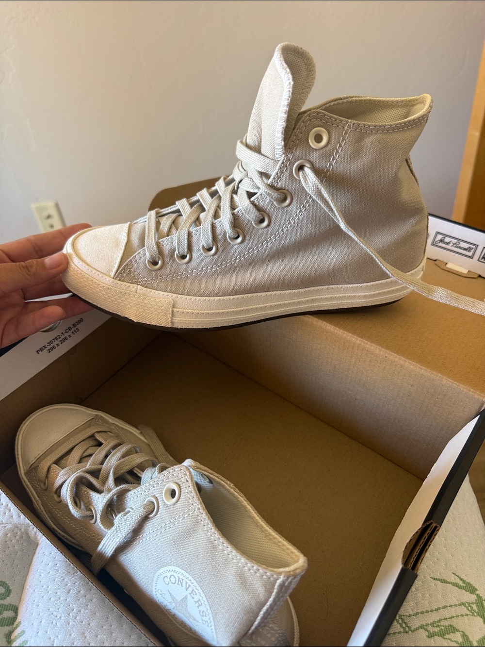 Converse High Top Sneakers in Light Beige Canvas. Brand New Size 8.5 Women